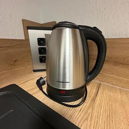 In Lisa, Sehr Ruhige Lage, Blick Ins Gruene, Hochwertig Renoviert, Wlan Und Parkplatz Gratis