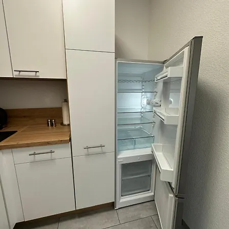 In Lisa, Sehr Ruhige Lage, Blick Ins Gruene, Hochwertig Renoviert, Wlan Und Parkplatz Gratis Apartment