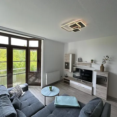 In Lisa, Sehr Ruhige Lage, Blick Ins Gruene, Hochwertig Renoviert, Wlan Und Parkplatz Gratis Apartment