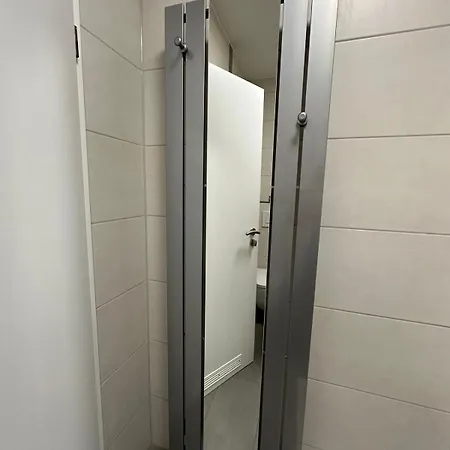 In Lisa, Sehr Ruhige Lage, Blick Ins Gruene, Hochwertig Renoviert, Wlan Und Parkplatz Gratis