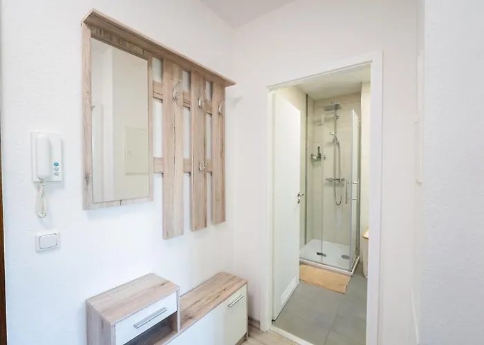 In Lisa, Sehr Ruhige Lage, Blick Ins Gruene, Hochwertig Renoviert, Wlan Und Parkplatz Gratis Appartement