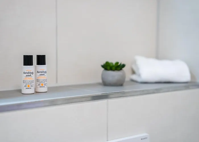 Appartement In Lisa, Sehr Ruhige Lage, Blick Ins Gruene, Hochwertig Renoviert, Wlan Und Parkplatz Gratis *